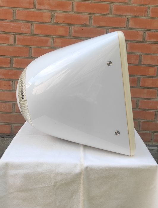 Моноблок Apple Emac 2002 року