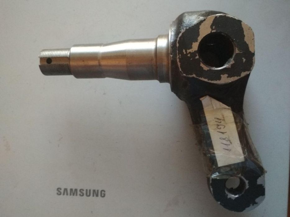 Кулак поворотный 4901 00.00.02 (118194).