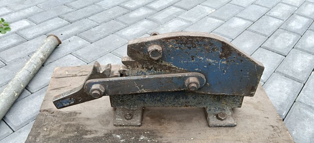 Ręczna gilotyna do blachy