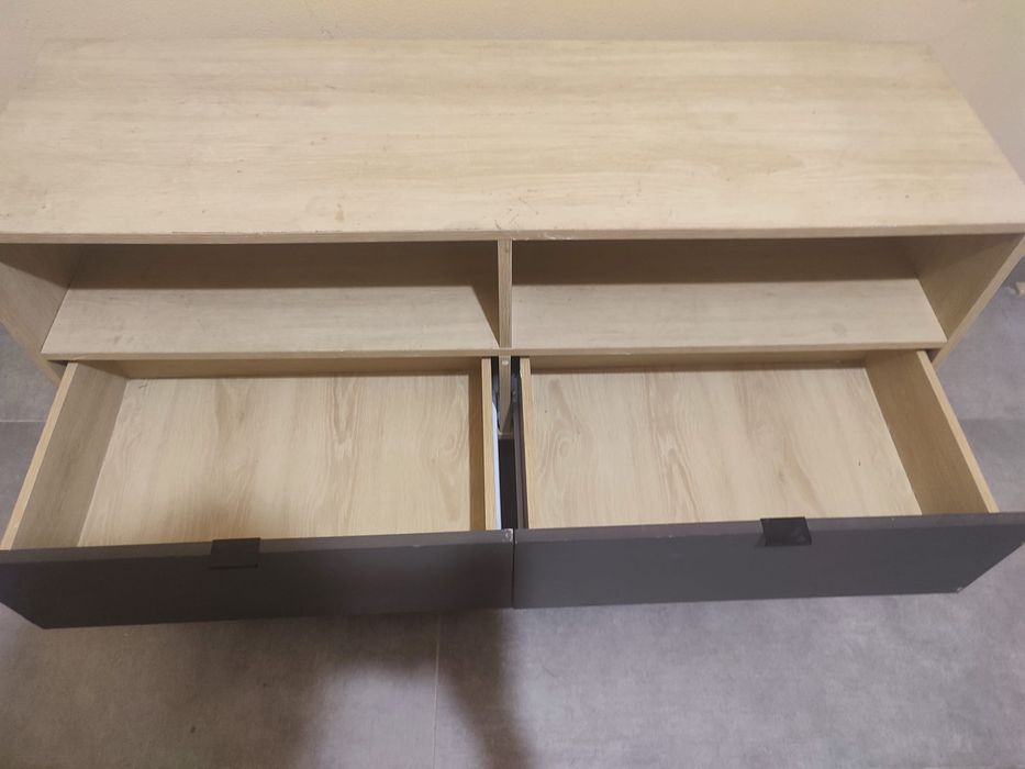 Estante para sala da JYSK