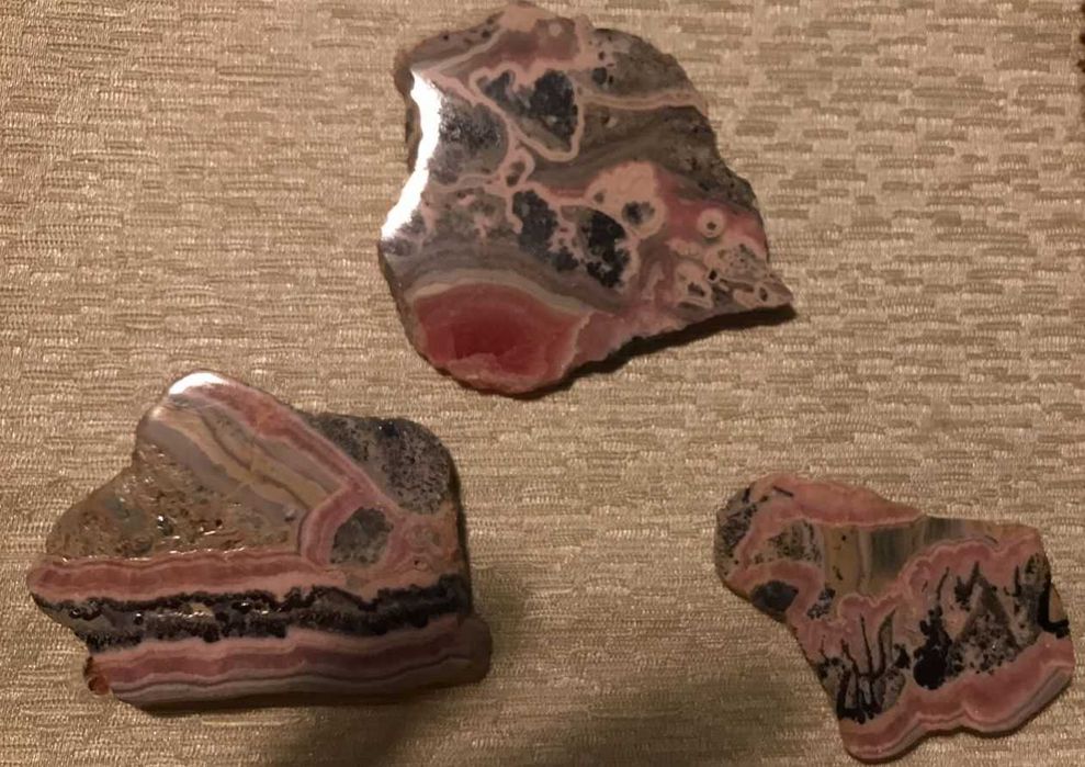 камінь природний родохрозіт