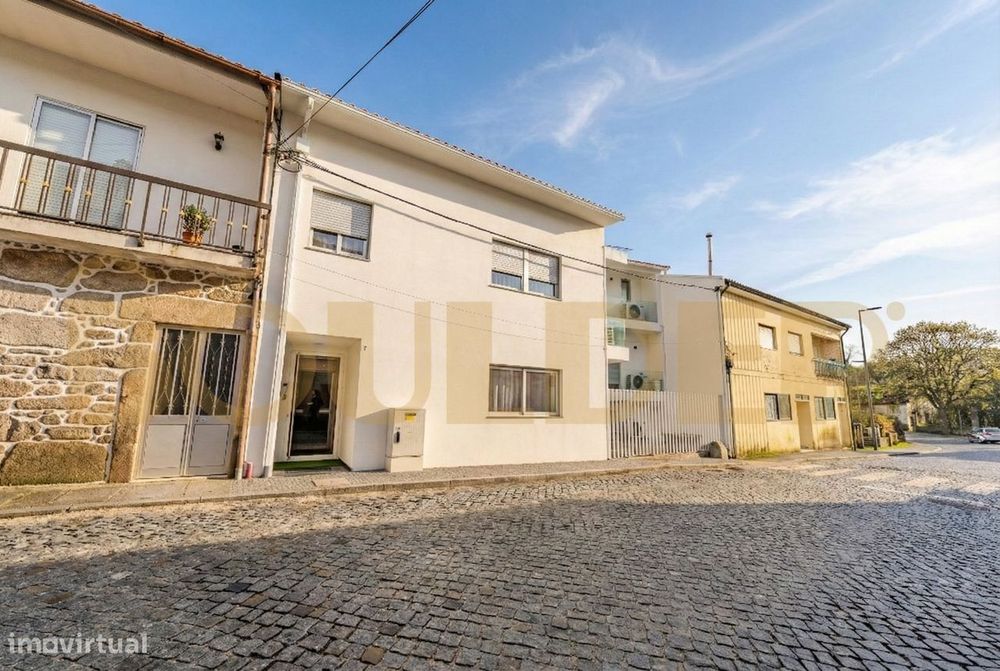 Apartamento T3 com Terraço em Amares