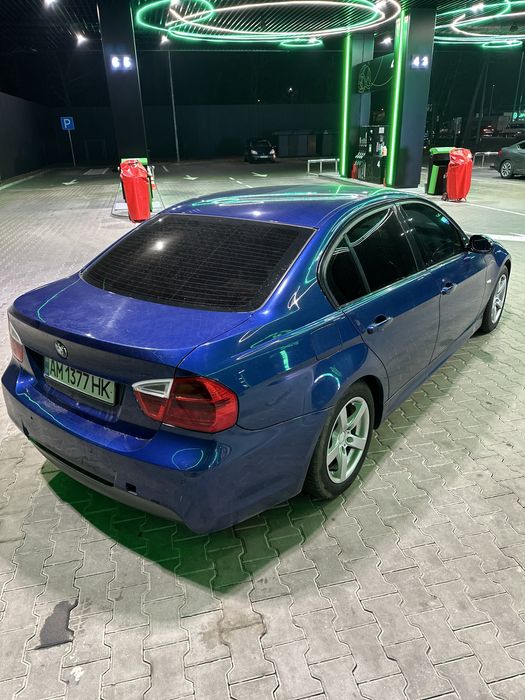 Продам BMW E90  M-packet