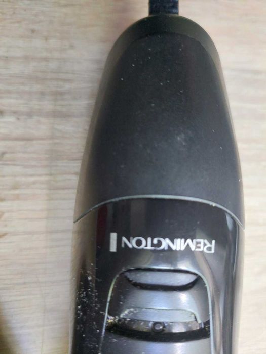 Електробритви Remingston  та Braun