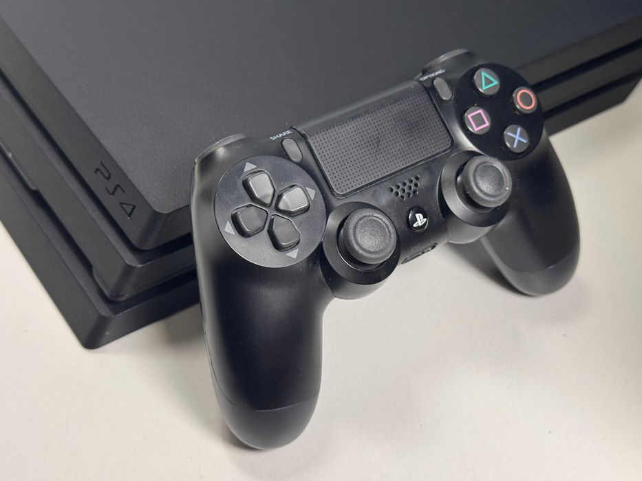 Konsola PlayStation 4 Pro 1TB z Padem Gwarancja Super Stan