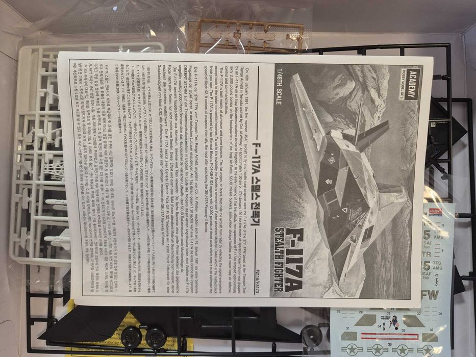 kit Modelismo escala 1:48 Academy  F-117A Stealth Attack Bomber