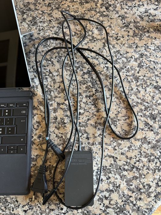 tablet/nootebok microsoft surface 7 pro