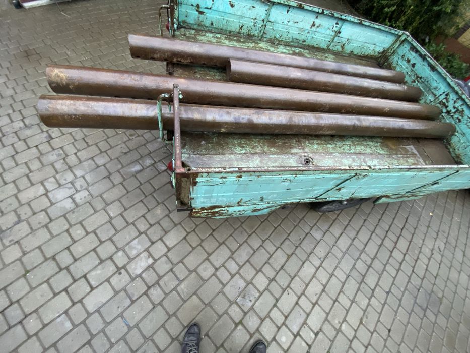 Труба металева , стовп металевий