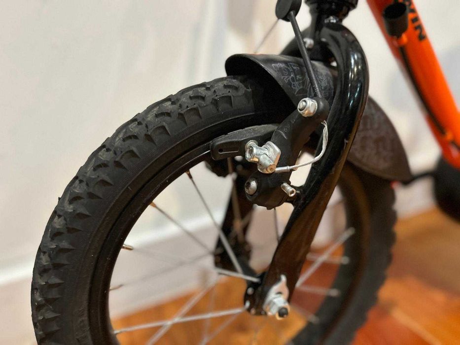 Bicicleta infantil B'Twin 500 Robot de 16 polegadas.