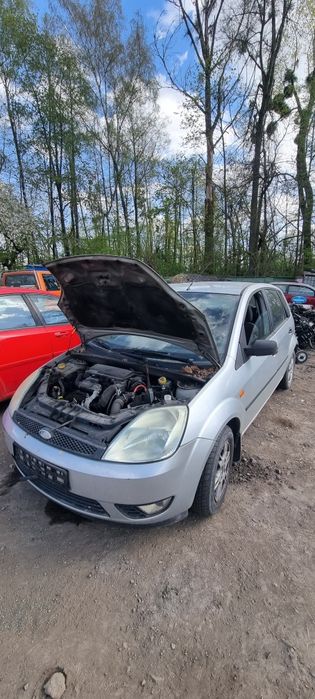 Ford fiesta mk6 na czesci
