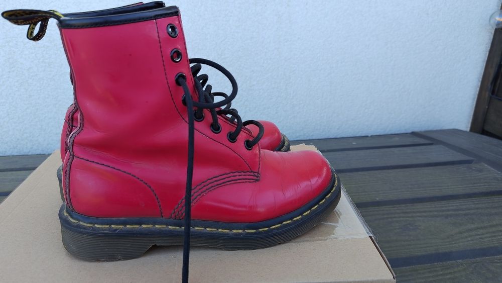 Glany dr Martens czerwone
