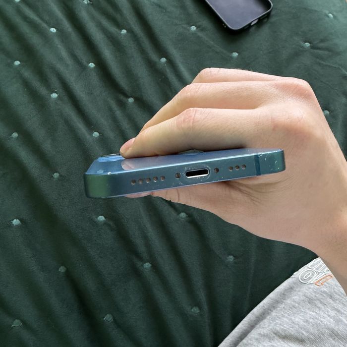 iPhone 13 на 128ГБ