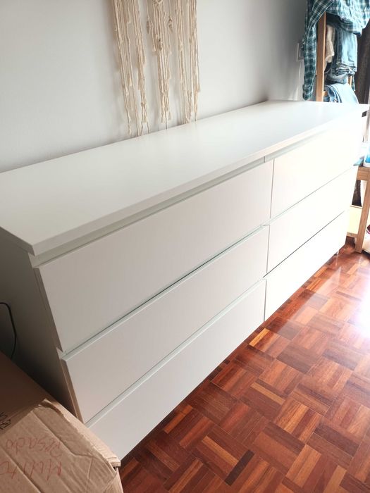 Cómoda branca para quarto