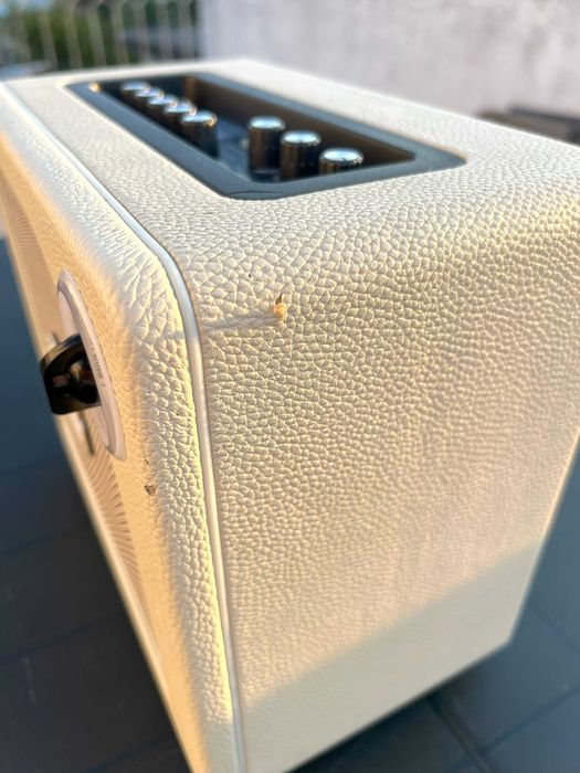 Amplificador Mooer Hornet combo, cor creme, excelente estado