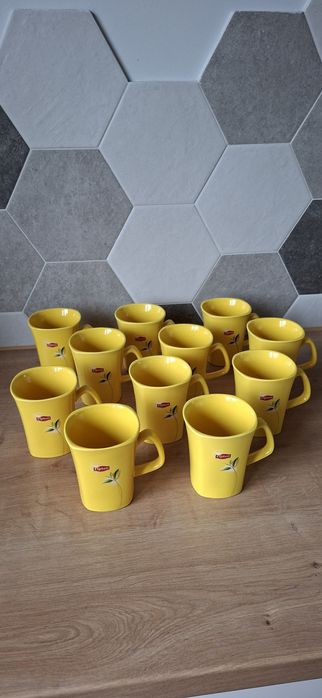 Kubki żółte Lipton 11 sztuk, cena za komplet