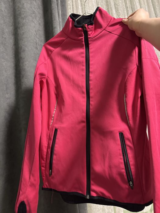 Вітровка, куртка жіноча