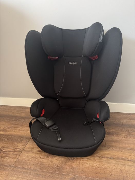 Cybex Solution B-Fix 15–36 kg