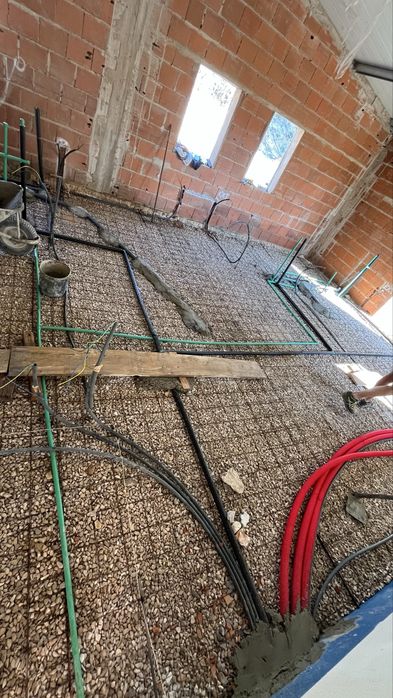 Trabalhos de construção civil e renovaçao da sua casa - pedreiros