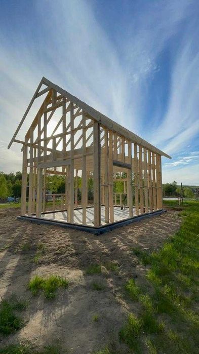 Dom drewniany, Szkielet Konstrukcja drewniana 35 m2 domu drewnianego