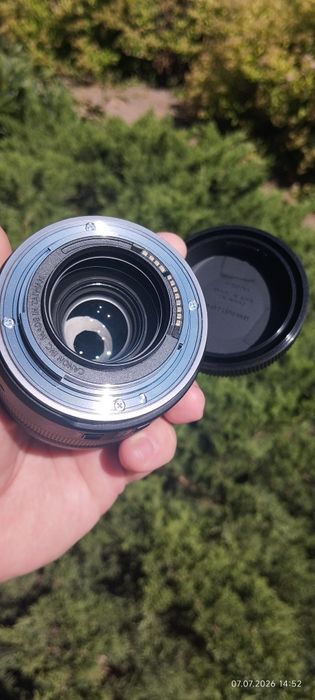 rf 35 mm f 1.8 macro