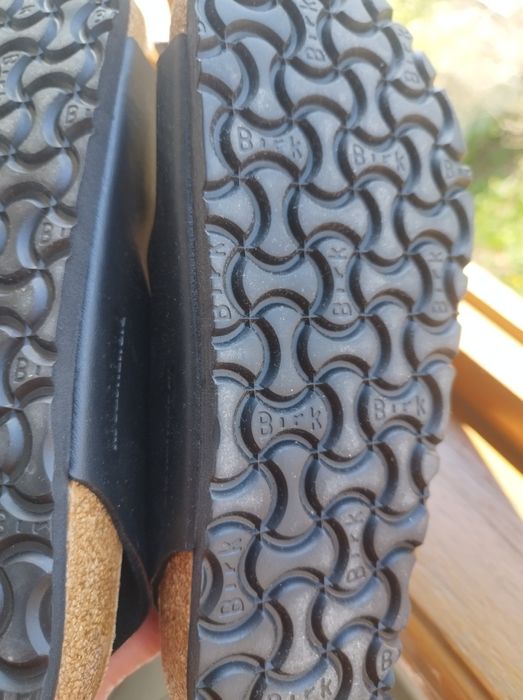 Birkenstock  босоніжки.