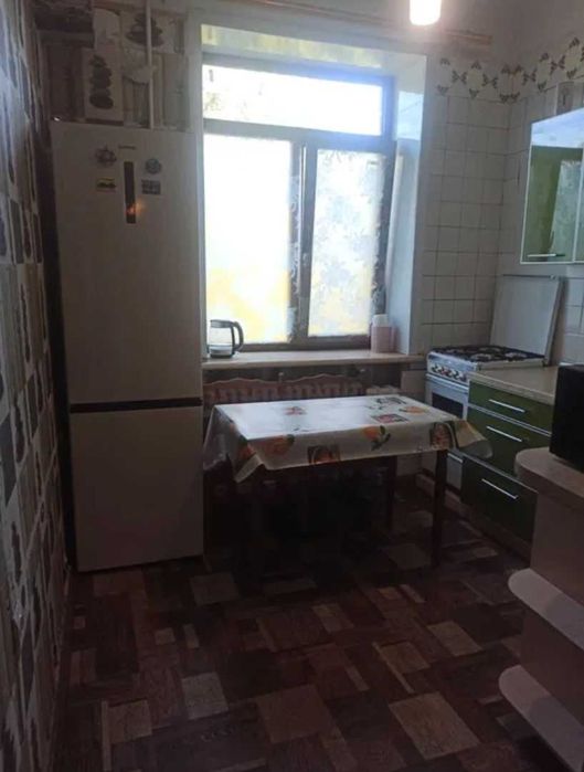 Продается 2-х комн. полнометражная квартира на Малом рынке