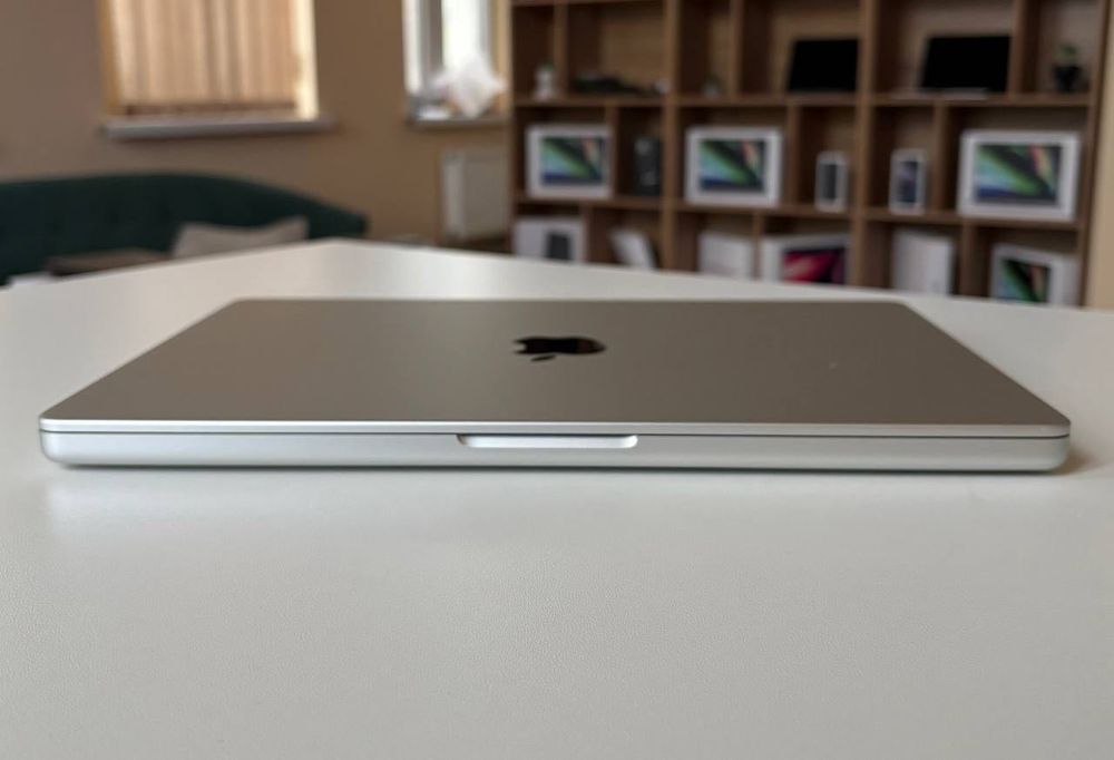 MacBook Pro 14” Silver 2021 MKGR3 M1pro, 16GB, 512SSD