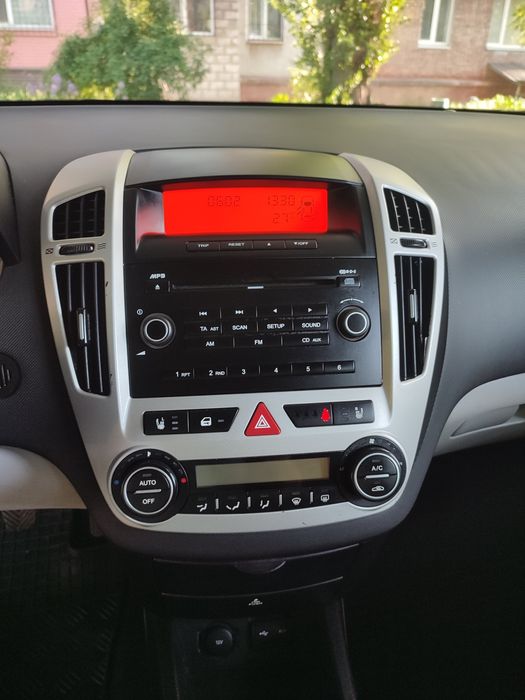 Kia Ceed Киа Сид уневерсал Дизель 2009р.