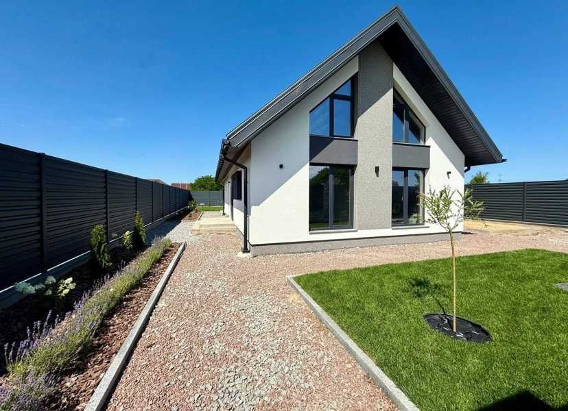 Будинок в Зарічанах без внутрішніх робіт