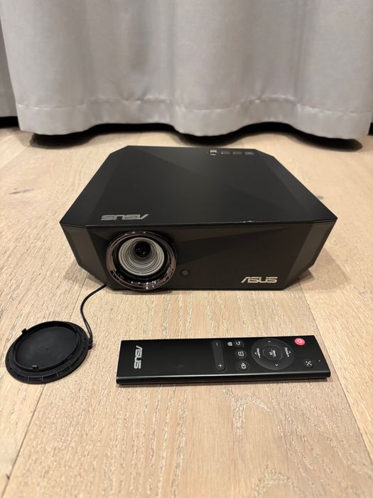 Projektor Asus F1