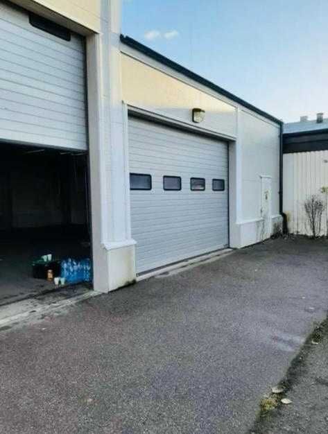 Profesjonalna hala z grubej płyty warstwowej 4 bramy + biuro