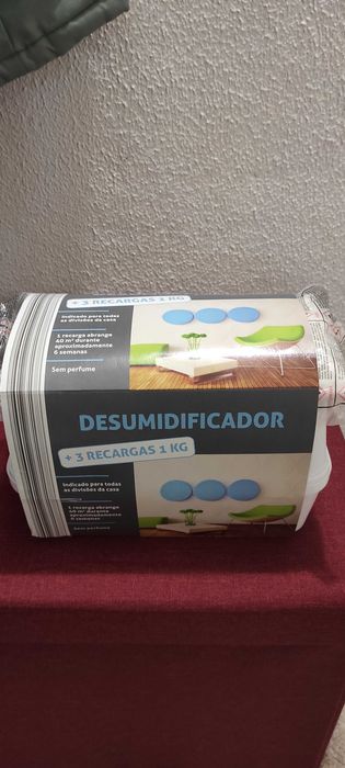 2 Secador de unhas em led UV e um desumidificador para casa
