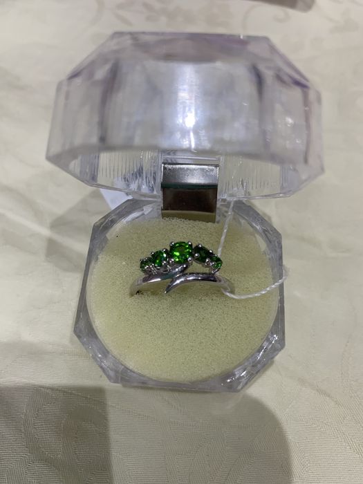 Распродажа колец с натуральными камнями