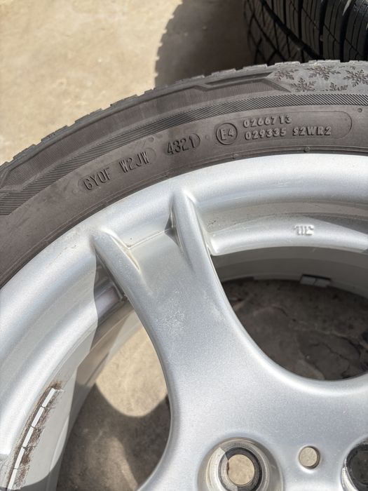 Продам титани з резиною 205/55/R16