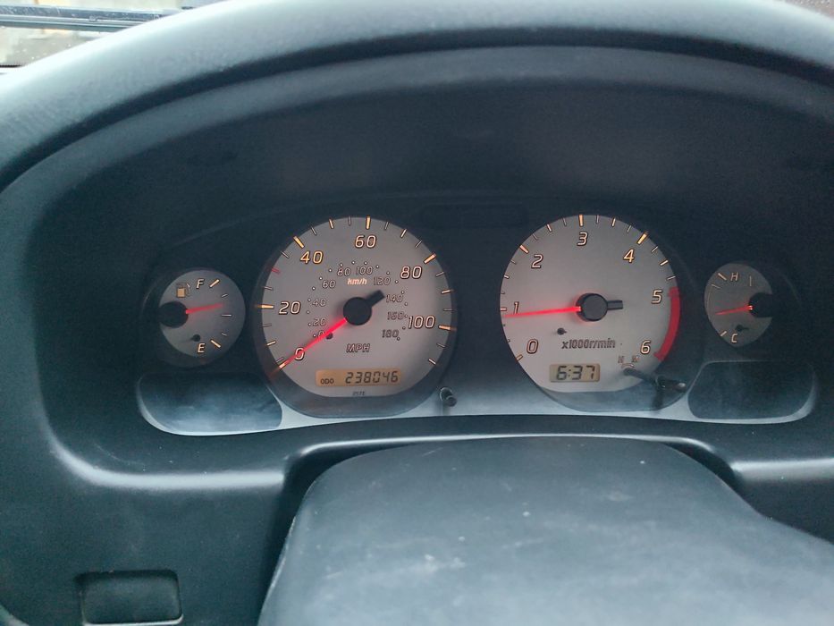 Продам Nissan Navara 2005р