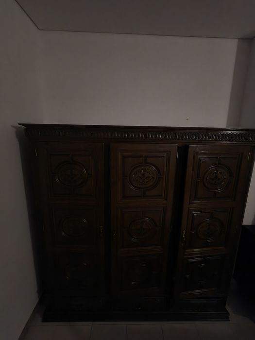 Guarda roupa( pouco usado)