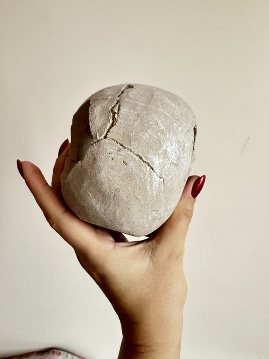 Череп декор в акваріу