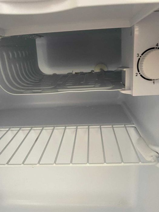 Frigorífico minibar 45 L, com congelador -  Branco