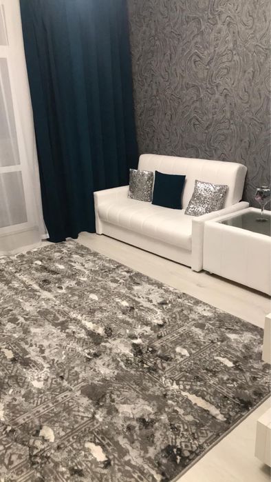 Люксова 2 кімнатна квартира. Центр. Вул В. Перспективна /шевченко