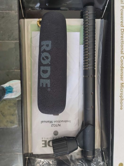 Microfone Shotgun RØDE NTG2 Profissional