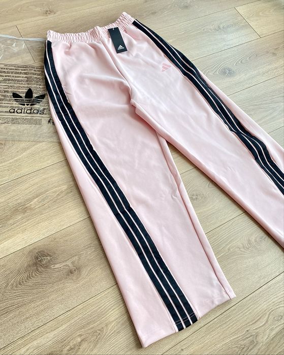 Жіночі спортивні штани Adidas ніжно-рожеві