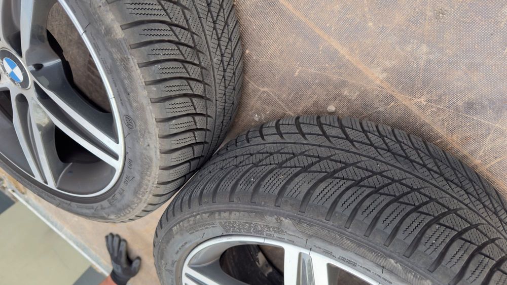 BMW Jantes Originais 17” + Pneus Inverno Bridgestone 225/45 R17