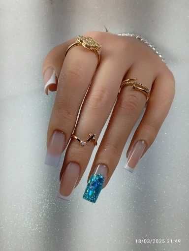 Silikonowa Dłoń Do Ćwiczeń W DOMU Manicure z Tipsami