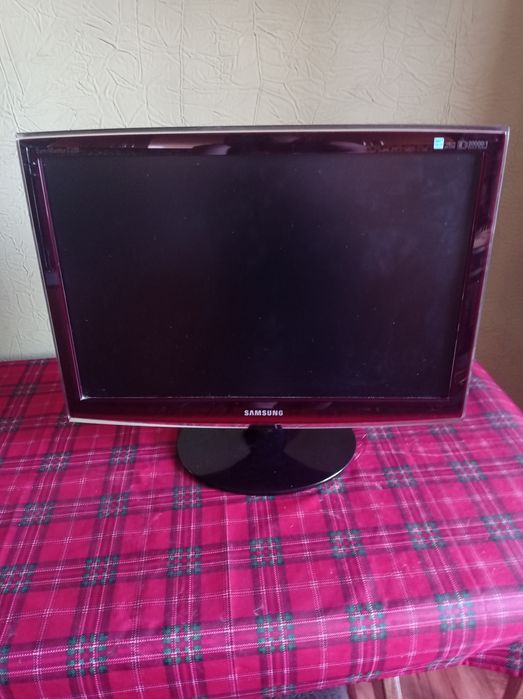 Монитор 22" Samsung Sync Master T220 в полном комплекте (DVI, VGA)