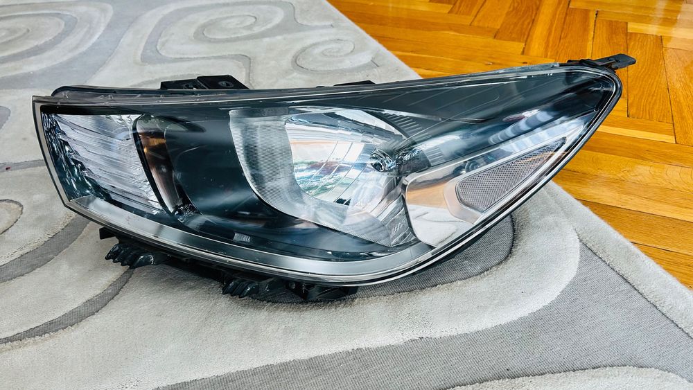 Kia Rio od 2017 lewa lampa ,orginał, stan idealny