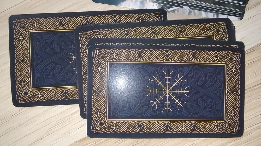 Revendedora de Tarots & Oráculos – Vários Baralhos Novos – 13,50€ c/ p