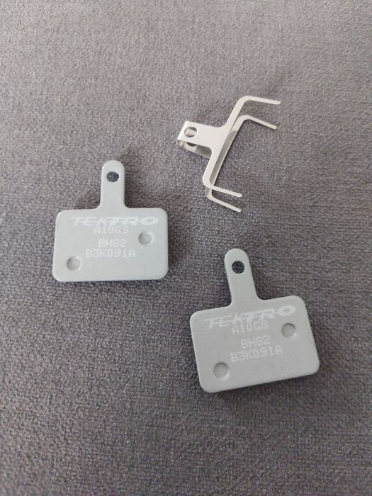 Okładziny do hamulców tarczowych Tektro A10GS 2 szt. półmetalowe rower