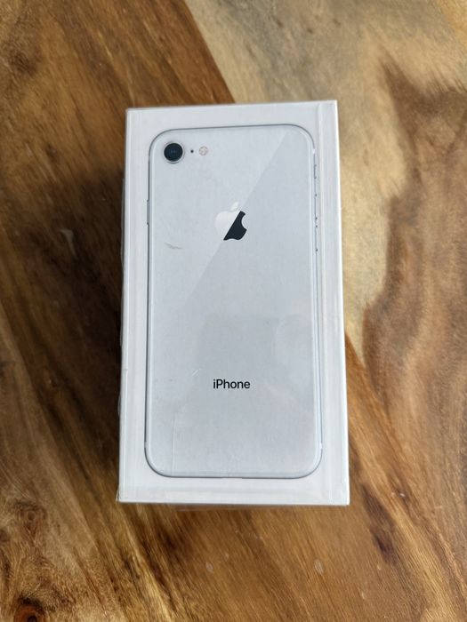 Iphone 8 64GB Silver nowy