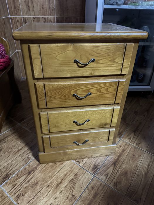 Mesinha de cabeceira