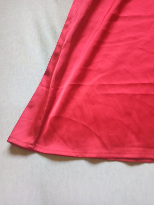 Koszulka nocna czerwona na ramiączka